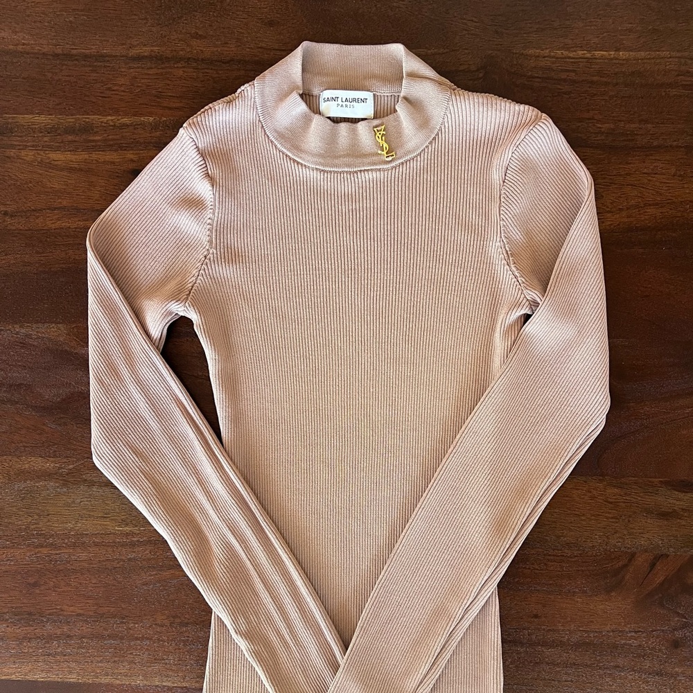 Saint Laurent ribbed sweater Cassandra in silk - beige xs / s